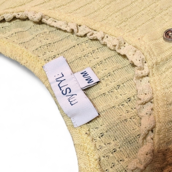 MyStyle | Buttery Yellow Faux Buttondown Sleeveless Top - Picture 6 of 9